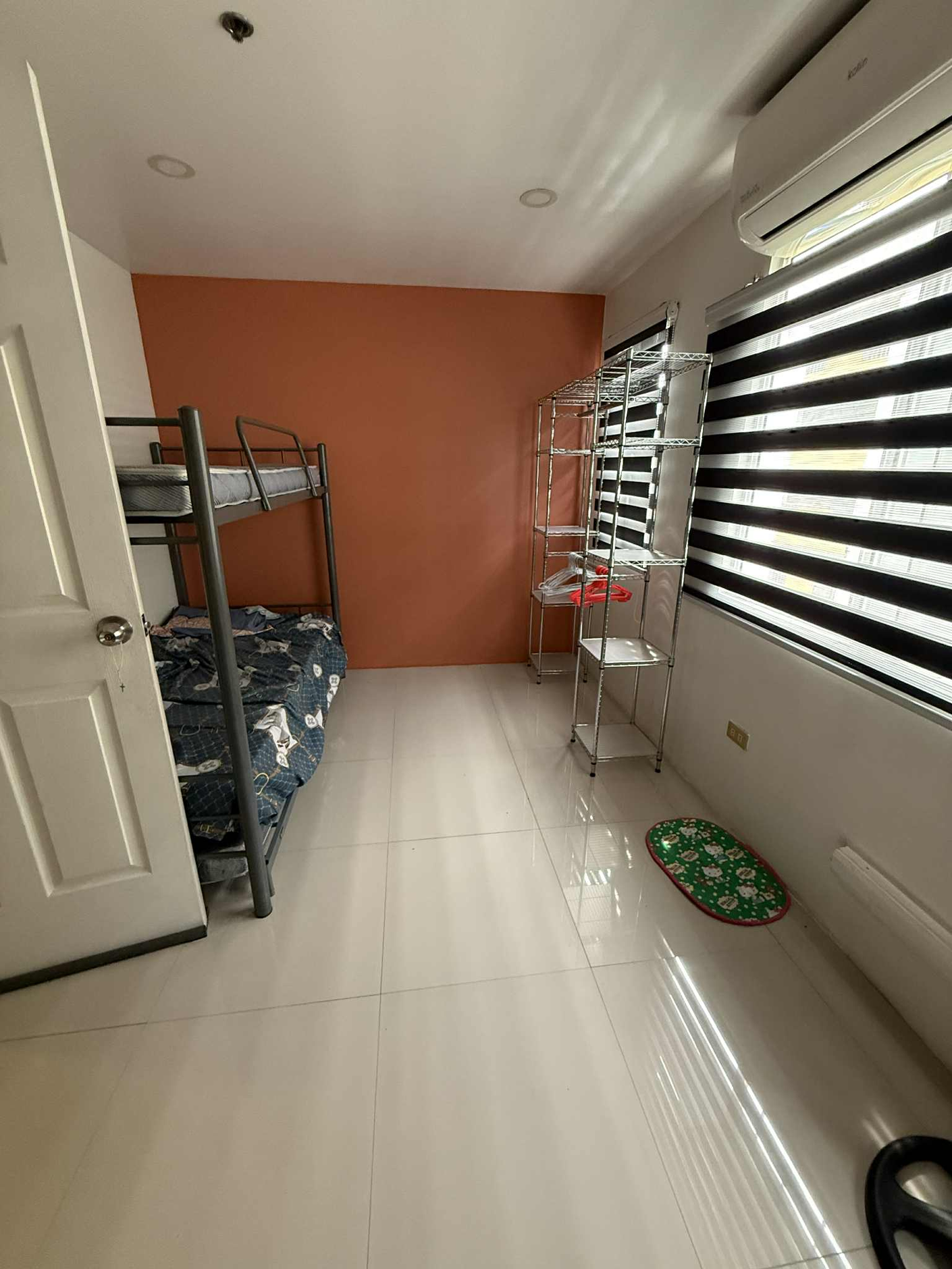 Featured Image of Building, Room, Condo, Dorm at Furnished 1 BR Condo Unit for Rent near SM Sucat