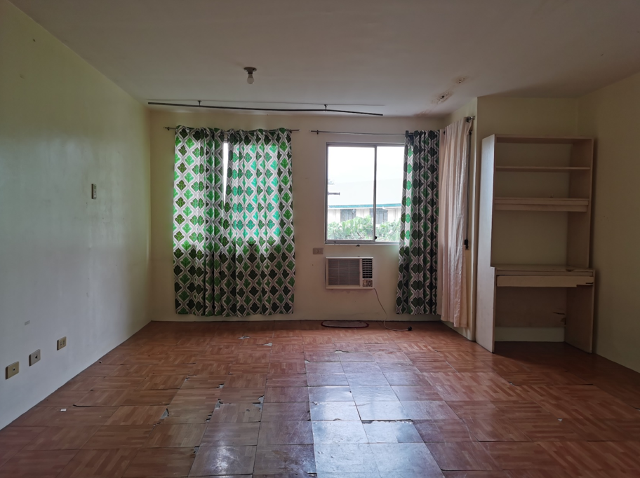 Featured Image of Building, Room, Condo, Dorm at Semi Furnished Condo Unit for Rent