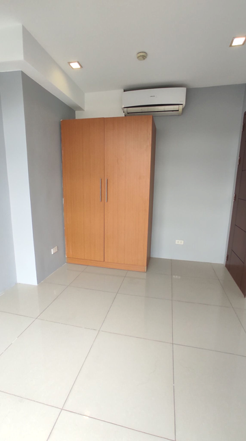 Dormy 563 - 8891 Suites San Antonio Makati City