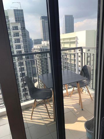 Dormy 656 - 1BR Unit at Two Maridien, BGC For Lease