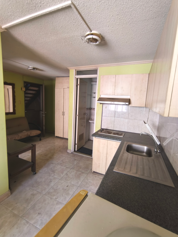 Dormy 983 - Semi Furnished 1BR Condo Unit for Rent at Sunny Villas