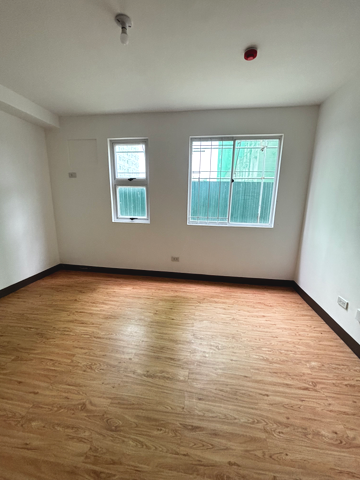 Dormy 962 - Bare Studio Condo Unit at MetroTowne Las Pinas