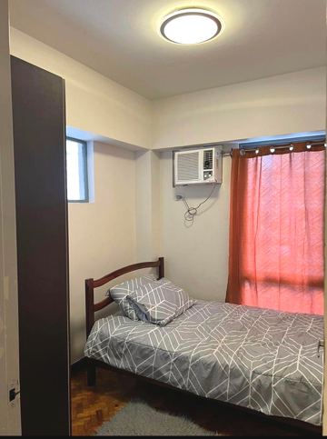 Dormy 427 - Condo Share / Room for Rent Manda/Mkt 