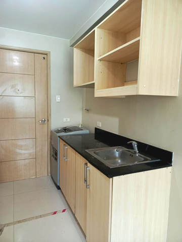 Dormy 461 - Vista Residences unit w/ washing machine & aircon