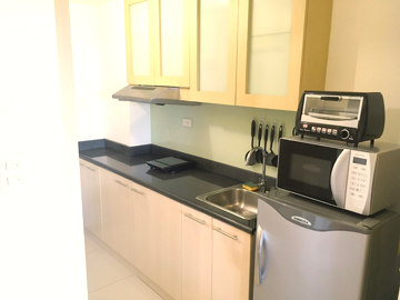 Dormy 581 - Berkeley residences in Katipunan w wifi