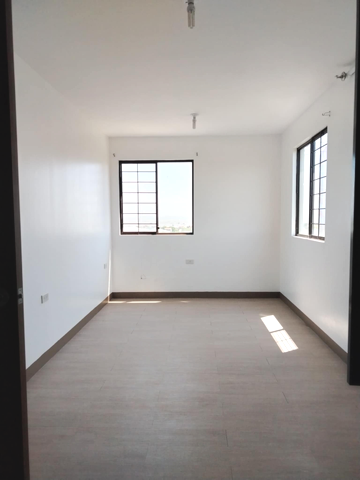 Dormy 938 - Bare 3 BR Condo Unit for Rent at Asia Enclaves