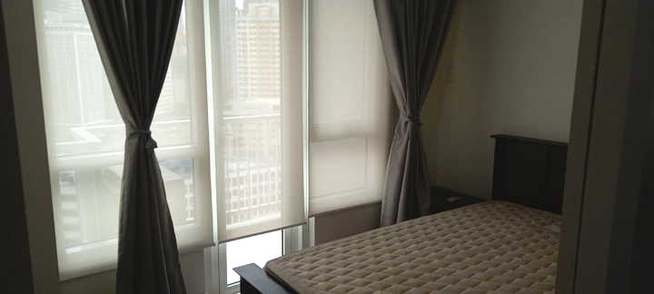 Dormy 913 - 1 bedroom fully furnished with veranda in makati