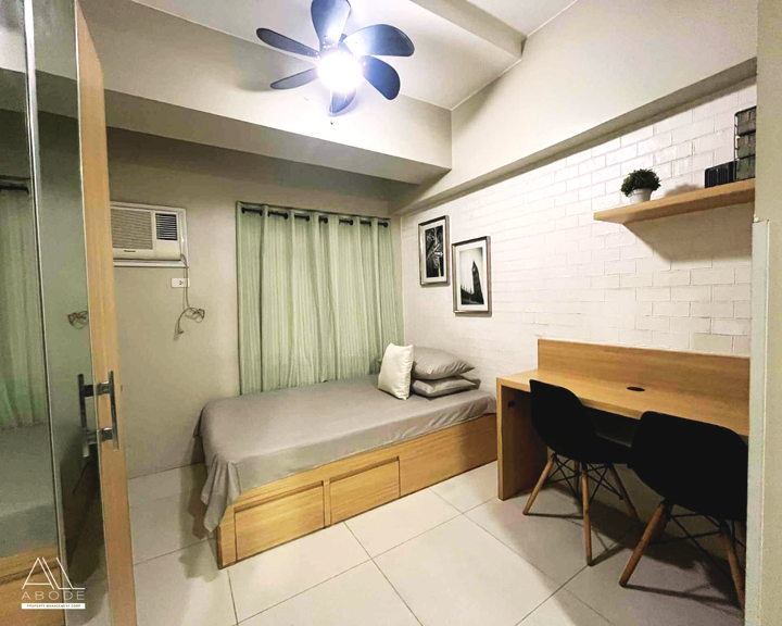 Dormy 874 - Studio for Solo or Couple at Vista Taft Residences
