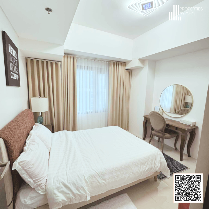 Dormy 886 - 1-BR + Parking In Bristol at Parkway Place in Alabang
